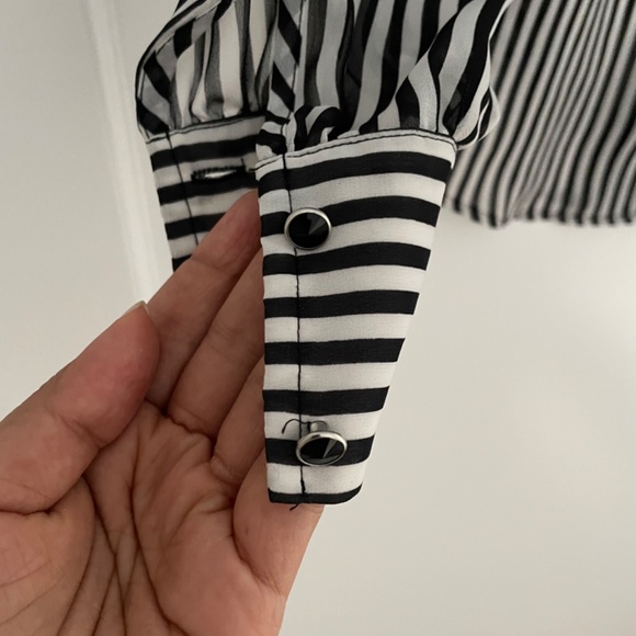 Guess black and white striped blouse - Picture 3 of 8